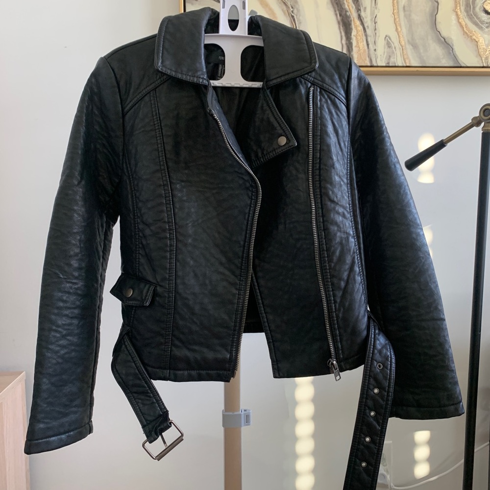 Faux Black Leather Moto Biker Jacket - Vintage Pebbled  Look - Forever 21